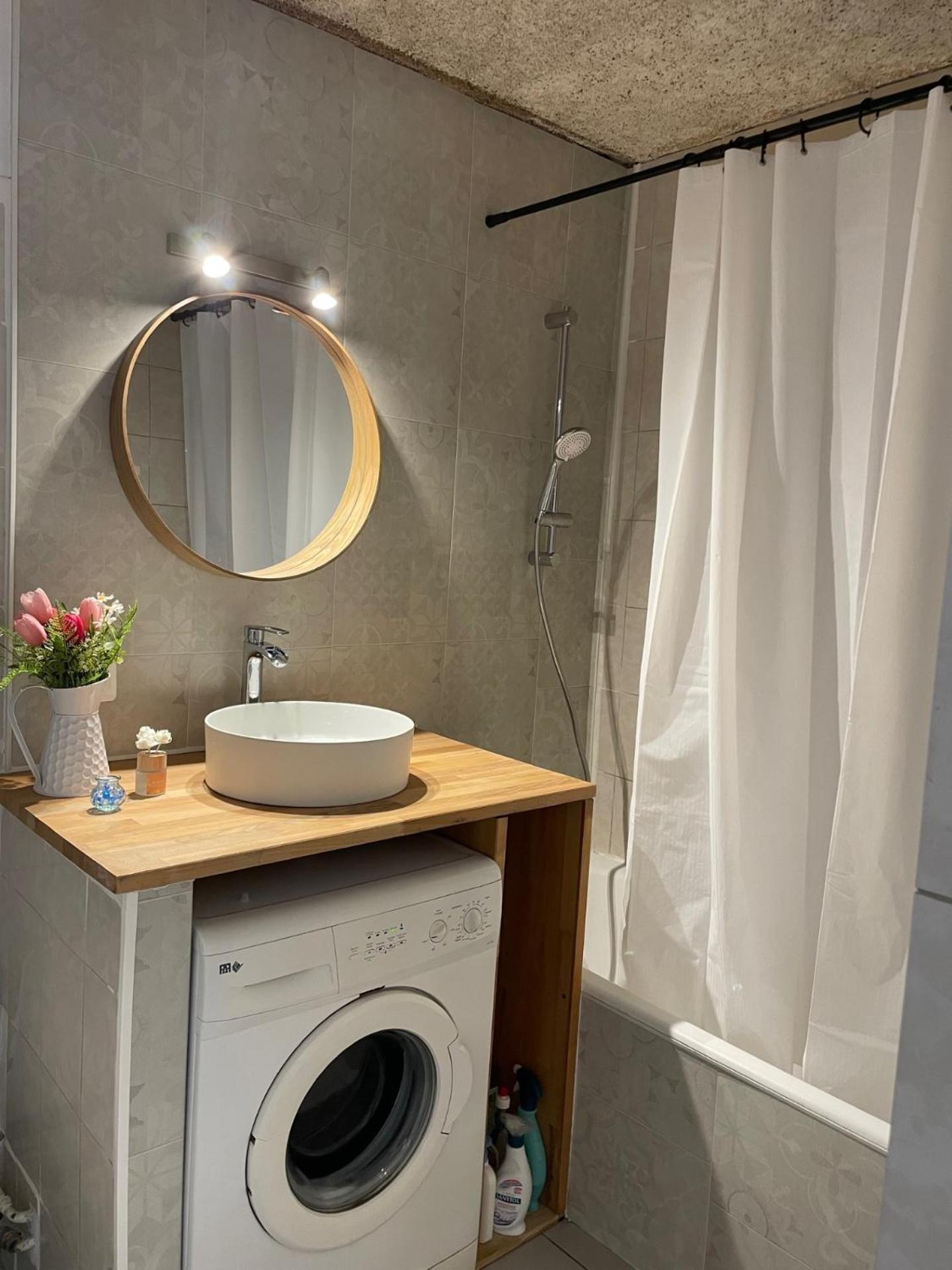 Studio Cosy A 300M De La Mer, Face Aux Festivals, Derriere La Night Life 르발카레스 외부 사진
